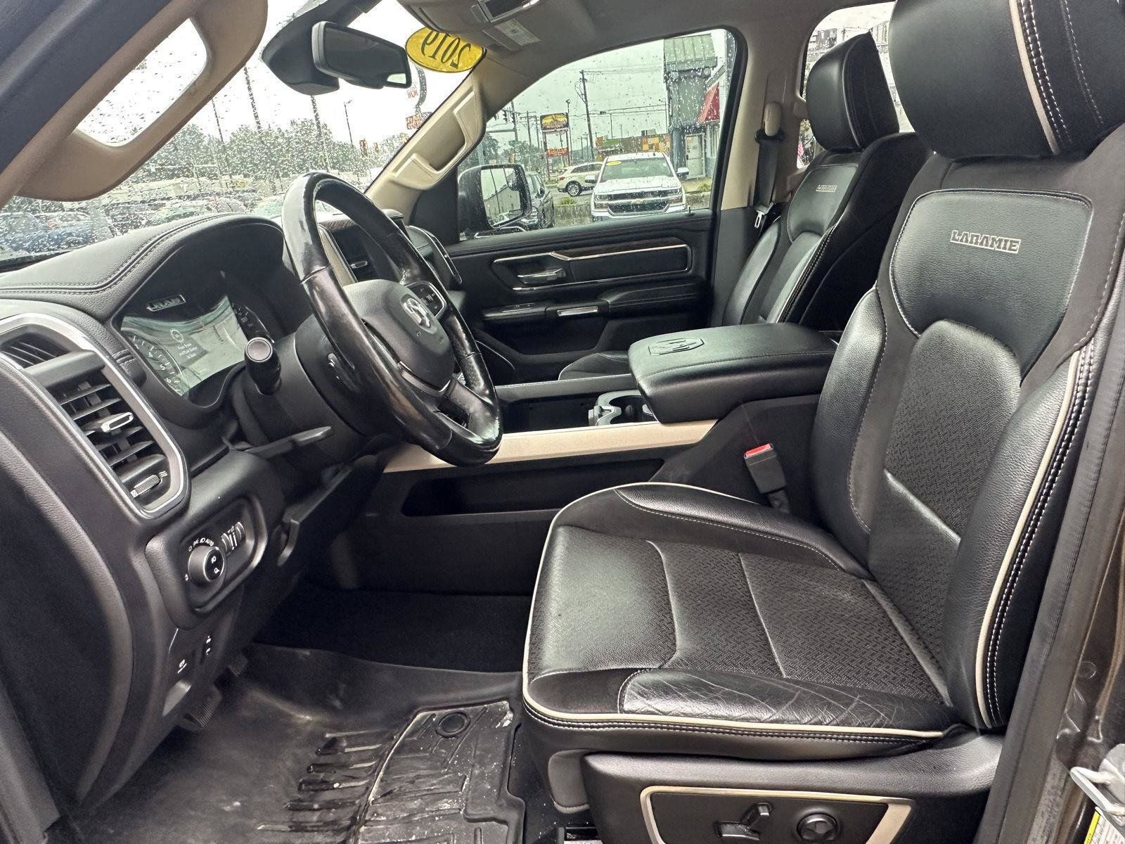 Used 2019 RAM 1500 Laramie AWD/4WD image 15