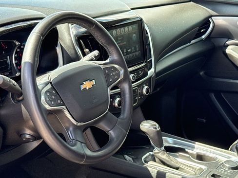 Used 2018 Chevrolet Traverse Premier w/ Driver Confidence II Package image 19