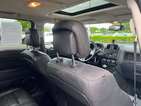 Used 2016 Jeep Patriot High Altitude AWD/4WD image 28