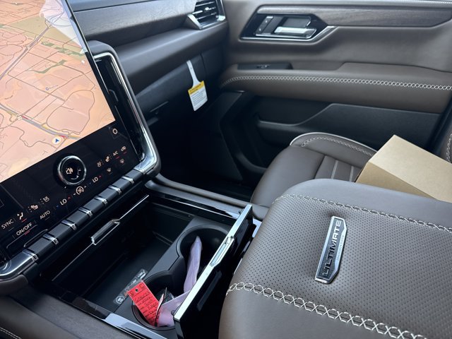 New 2026 GMC Yukon Denali Ultimate w/ LPO, Hit The Road Package AWD/4WD image 27