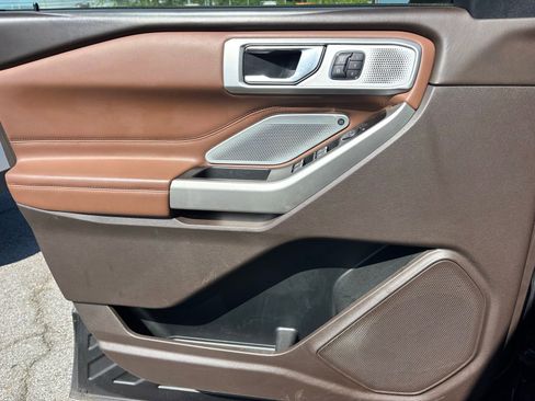 Used 2022 Ford Explorer King Ranch w/ Class IV Trailer Tow Package image 4