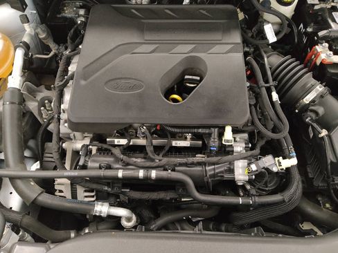 Used 2020 Ford Escape SE image 30