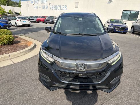 Used 2019 Honda HR-V Touring image 15
