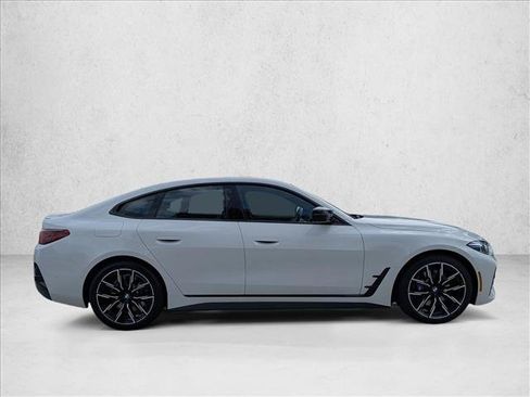 Used 2025 BMW M440i RWD image 4