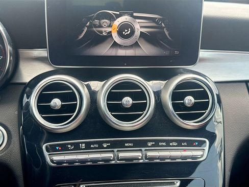Used 2018 Mercedes-Benz C 300 4MATIC Cabriolet image 17