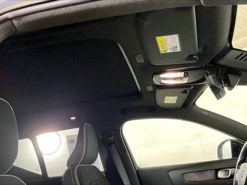 Used 2023 Volvo XC40 Recharge Plus w/ Protection Package Premier AWD/4WD image 29