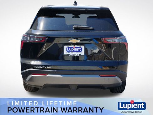 Used 2026 Chevrolet Equinox LT w/ Convenience Package II image 5