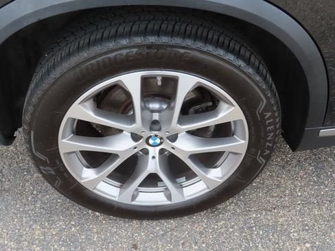 Used 2025 BMW X5 xDrive40i AWD/4WD image 14