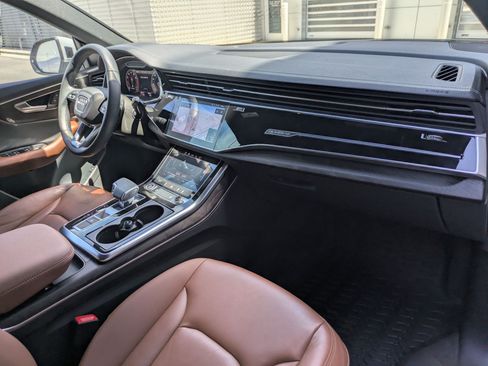 Used 2023 Audi Q8 Premium w/ Convenience Package AWD/4WD image 28