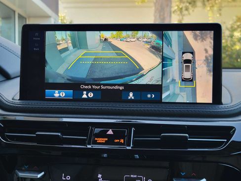 Certified 2025 Acura MDX SH-AWD w/ Advance Package image 33