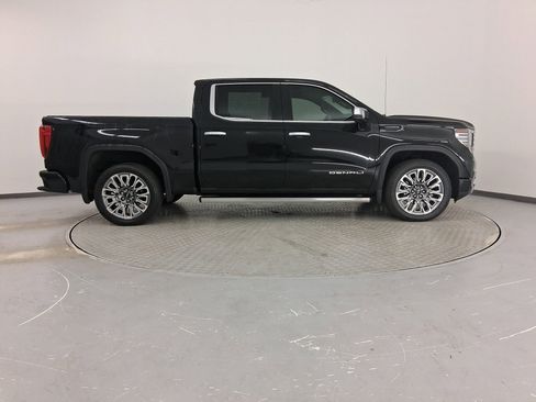 Used 2024 GMC Sierra 1500 Denali Ultimate image 8