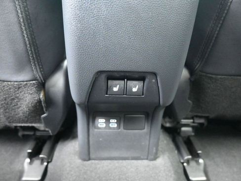 Used 2023 Toyota Prius Limited image 23