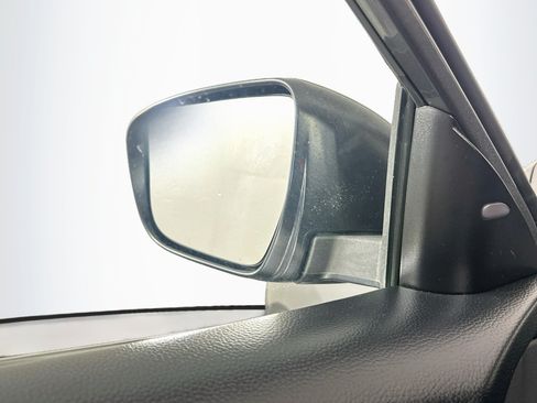 Used 2019 Nissan Rogue SV FWD image 16