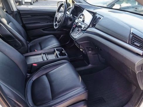 Used 2023 Honda Odyssey Touring image 15