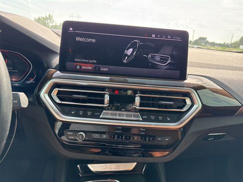 Used 2023 BMW X3 xDrive30i w/ Premium Package AWD/4WD image 11
