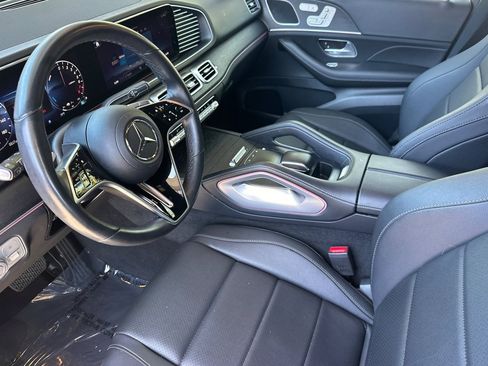 Certified 2025 Mercedes-Benz GLE 450e 4MATIC image 4