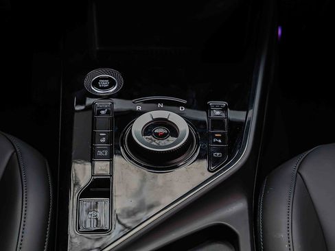 Certified 2025 Kia Niro EX w/ EX Cold Weather Package FWD image 7