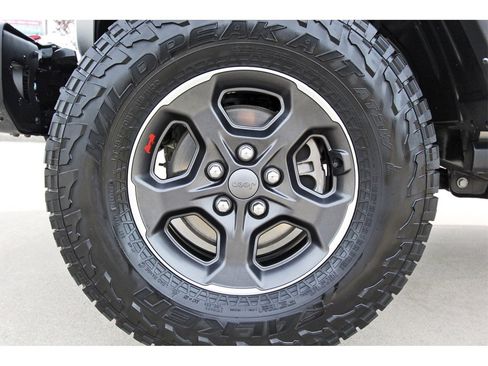 Used 2023 Jeep Gladiator Rubicon w/ LED Lighting Group image 29