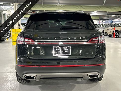 Certified 2023 Lincoln Nautilus Reserve image 3