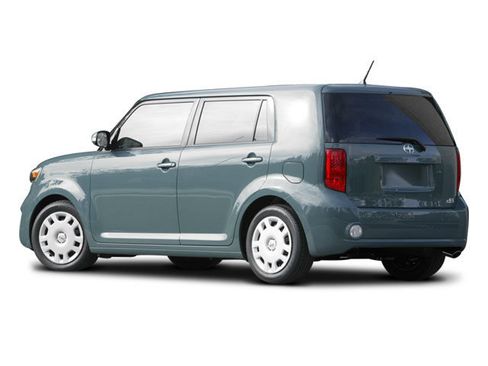 Used 2008 Scion xB FWD image 2