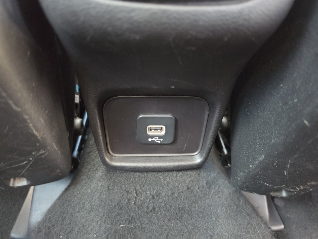 Used 2020 Jeep Compass Latitude w/ Cold Weather Group AWD/4WD image 13
