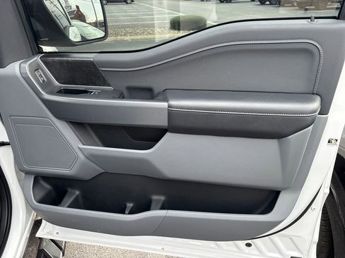 Used 2021 Ford F150 XLT w/ Equipment Group 302A High image 43