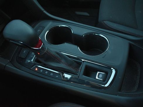 Used 2024 Chevrolet Equinox RS w/ LPO, Floor Liner Package image 30