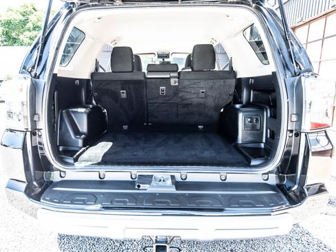 Used 2016 Toyota 4Runner Trail AWD/4WD image 34
