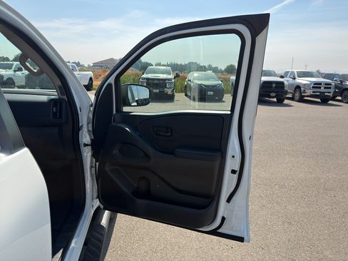 Used 2026 Nissan Frontier S AWD/4WD image 14