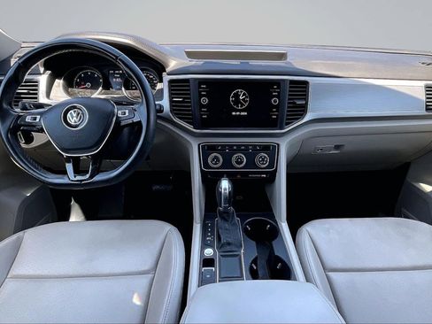 Used 2018 Volkswagen Atlas SE FWD image 16