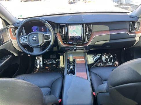 Certified 2023 Volvo XC60 B5 Plus image 22
