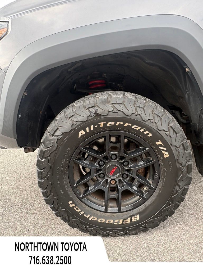 Used 2020 Toyota Tacoma TRD Pro AWD/4WD image 18