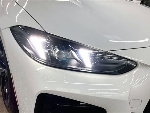 Certified 2025 BMW M440i Convertible w/ Premium Package image 30