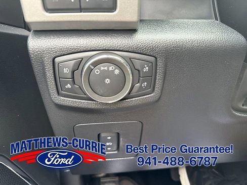 Used 2015 Ford F150 Lariat w/ Equipment Group 502A Luxury AWD/4WD image 30