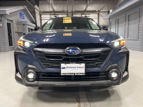 Used 2025 Subaru Outback Premium image 3