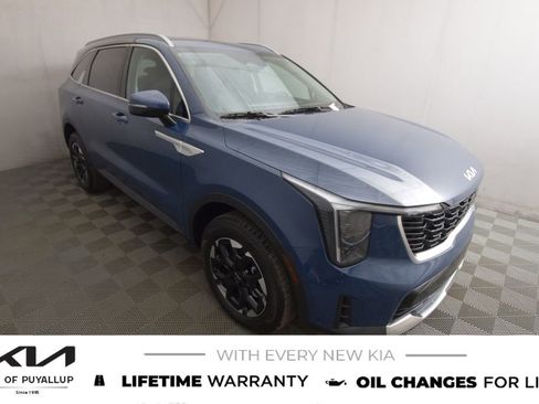 New 2025 Kia Sorento S image 3