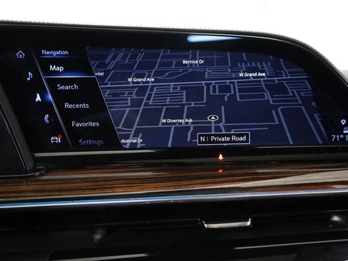 Used 2023 Cadillac Escalade Premium Luxury image 33