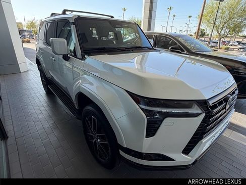 New 2026 Lexus GX 550 AWD/4WD image 8