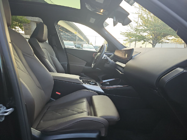 Used 2025 BMW X3 xDrive30i w/ Premium Package AWD/4WD image 7
