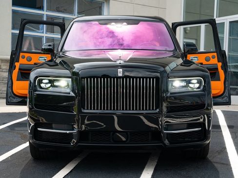 Used 2023 Rolls-Royce Cullinan AWD/4WD image 4