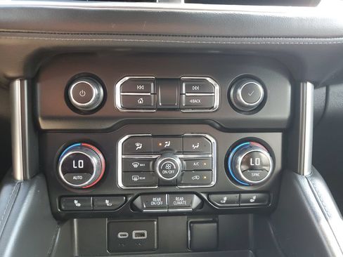 Used 2024 Chevrolet Tahoe LT RWD image 20