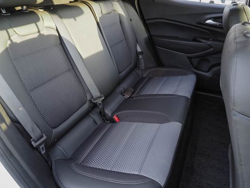 Certified 2024 Chevrolet Trax LT FWD image 20