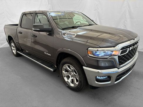 Used 2025 RAM 1500 Big Horn AWD/4WD image 10