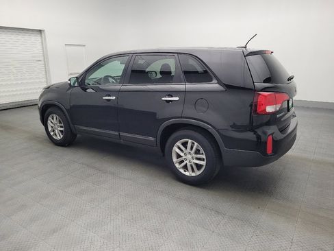 Used 2015 Kia Sorento LX image 3