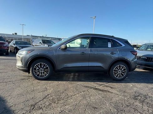 New 2026 Ford Escape SE image 5