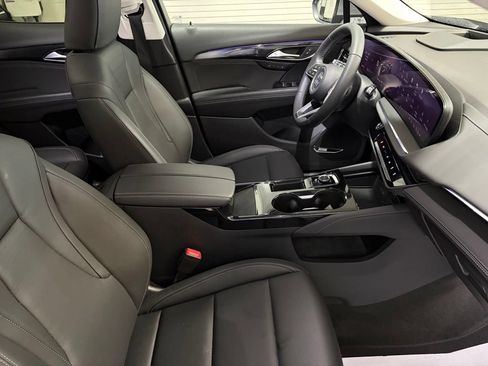 Used 2025 Buick Envision Preferred AWD/4WD image 23