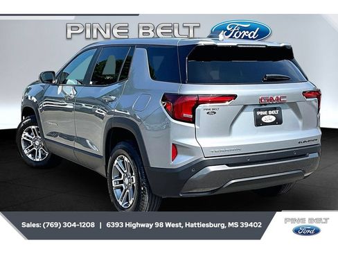 Used 2025 GMC Terrain Elevation FWD image 2