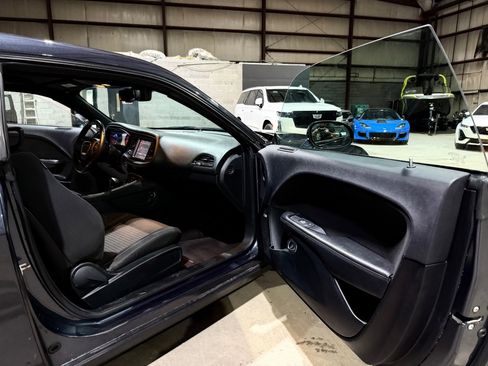 Used 2016 Dodge Challenger SXT w/ Blacktop Package RWD image 17
