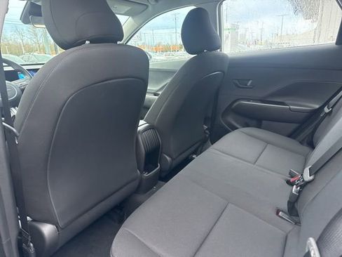 New 2026 Hyundai Kona SE image 14