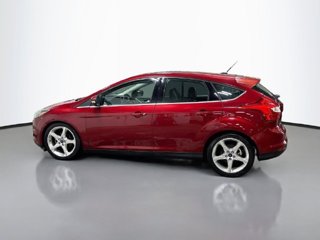 Used 2014 Ford Focus Titanium FWD image 10